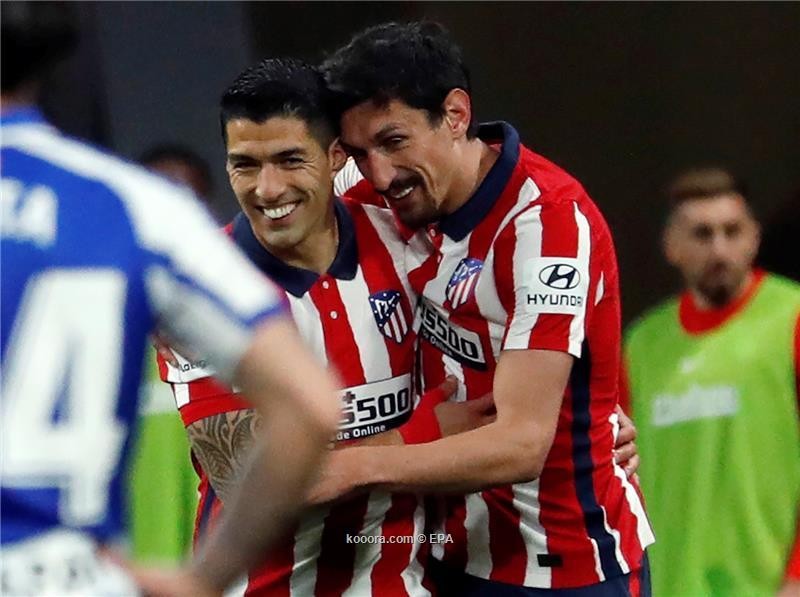 بالصور : اتلتكو مدريد يفوز على الافيس ويحتفظ بصدارة الليجا