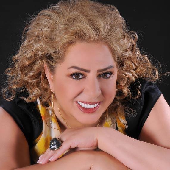 بالفيديو | الممثلة السورية "غادة بشور" بأول إطلالة بعدما تعرضت لأزمة قلبية في بيروت