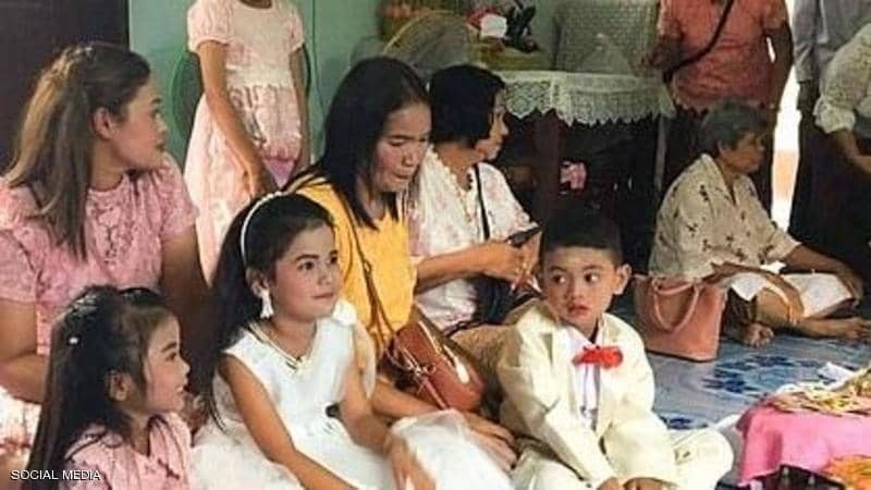 زواج توأم عمره 5 سنوات لشقيقته التوأم