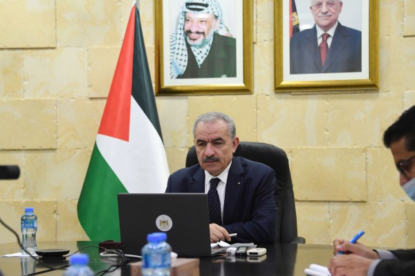 اشتية: المال جزء أساسي من التطور العالمي الذي نعيشه
