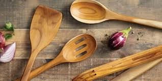 بالفيديو | لماذا يجب أن نطهو "الطعام" بالملعقة الخشبية