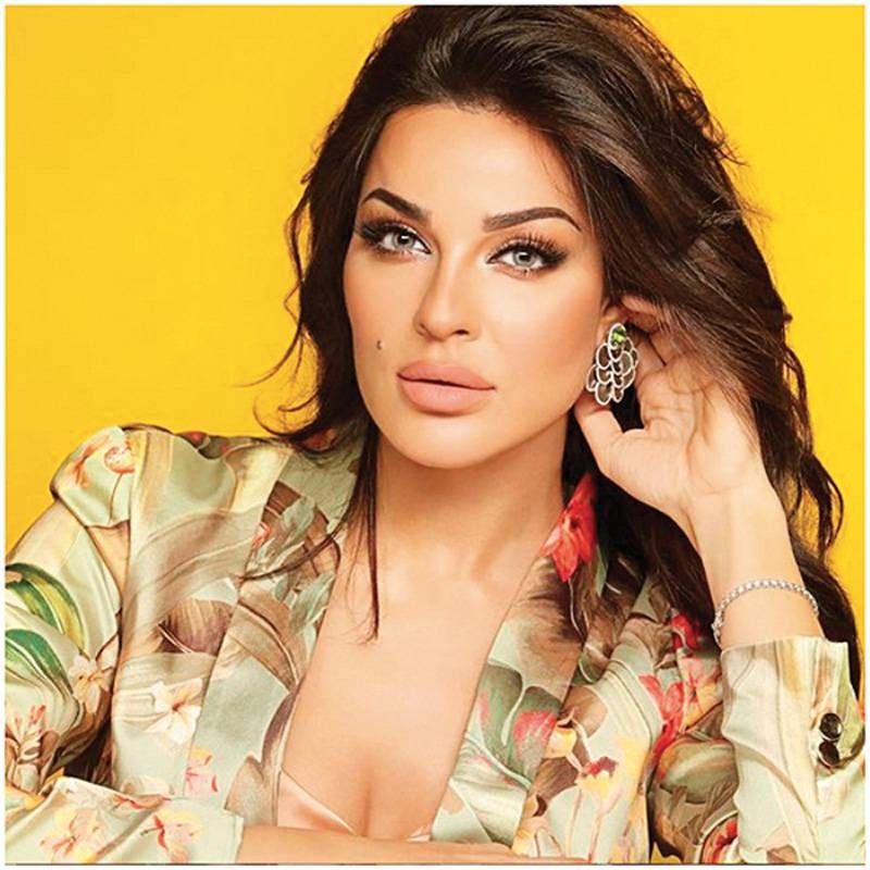 شاهدوا | جروح وجه الممثلة اللبنانية "نادين نسيب نجيم" رسالتها في يوم المرأة العالمي