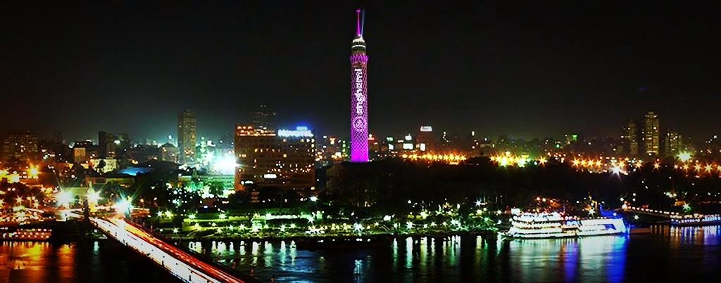 صور: شعار "أنغامي" يضيء برج القاهرة