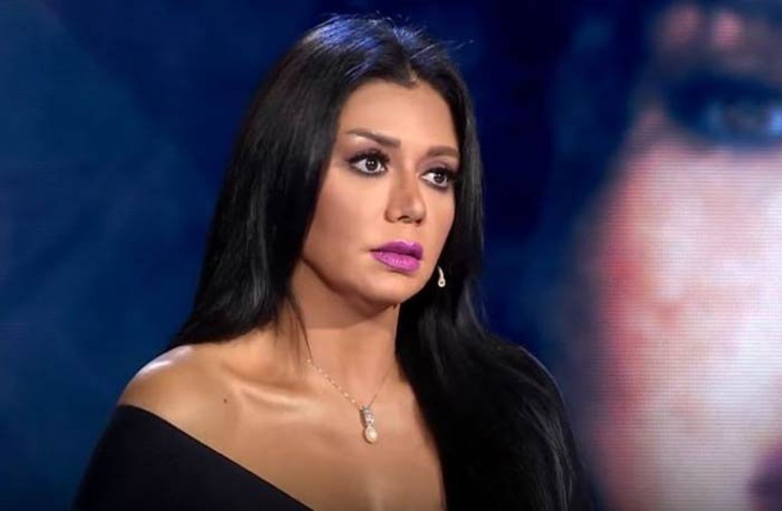الفنانة المصرية "رانيا يوسف" تطالب بتعويض 10 ملايين جنيه من قناة الرشيد العراقية