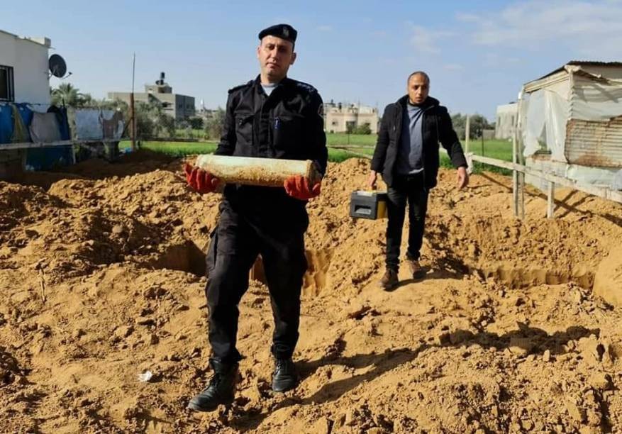 العثور على قذيفة فسفورية إسرائيلية في قطاع غزة