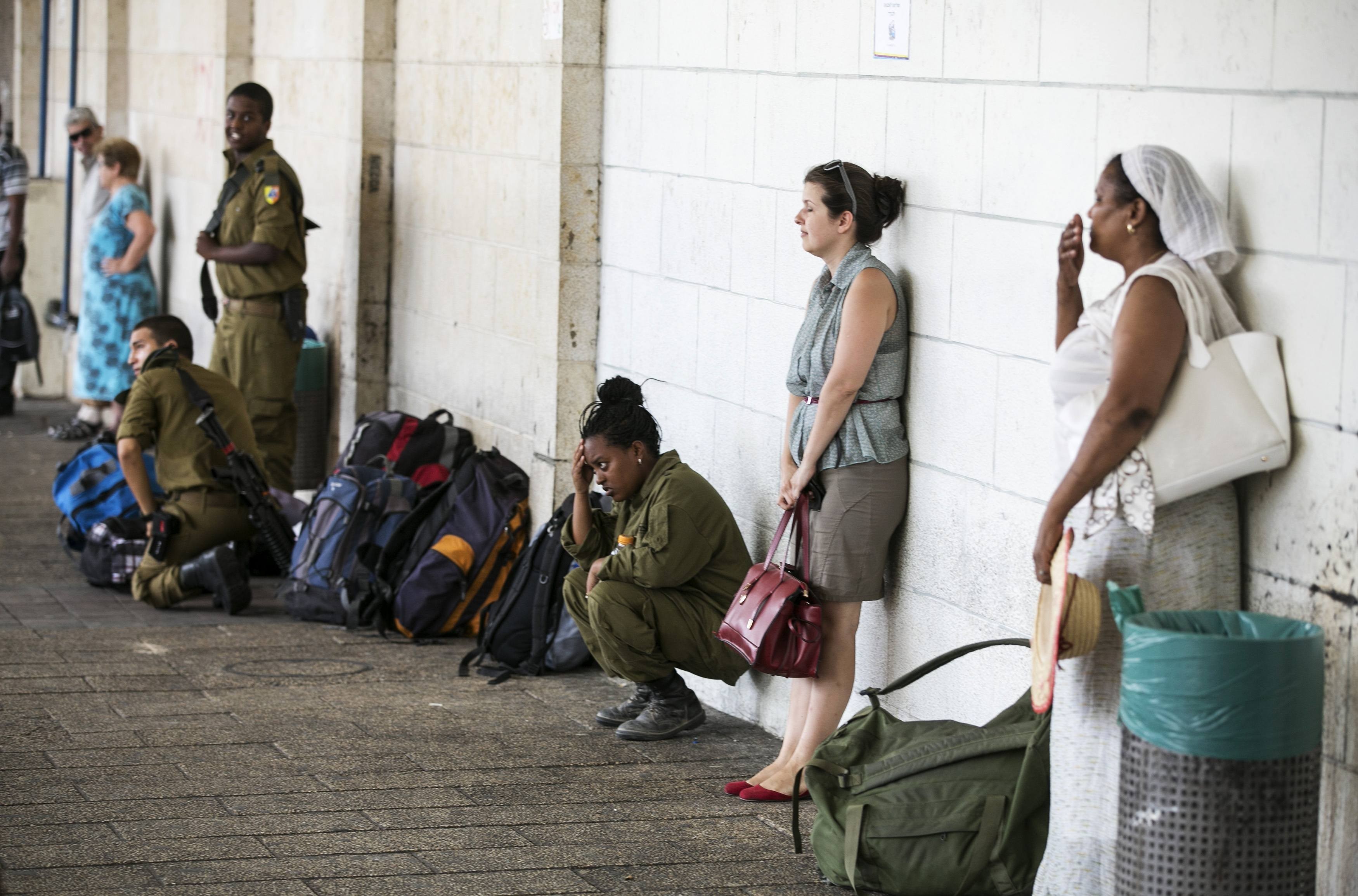 الإعلام العبري: مستوطنو "غلاف غزة" يستعدون لتصعيد محتمل مع غزة