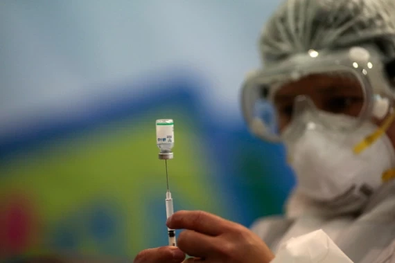 شاهدوا | ممرضة تدعم مرضى "وباء كورونا" بفكرة رائعة