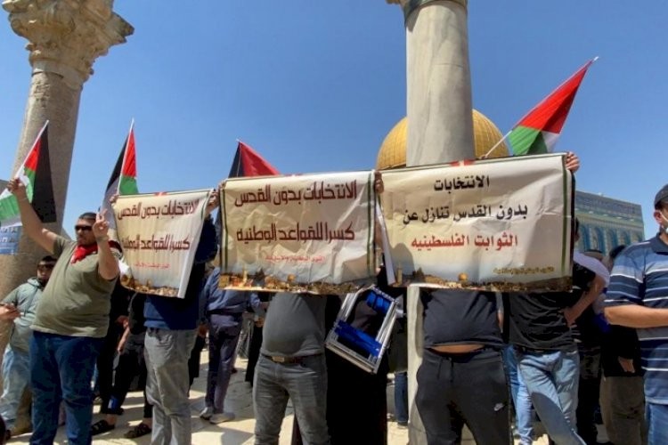 وقفة تضامنية مع القدس ويافا في شفا عمرو