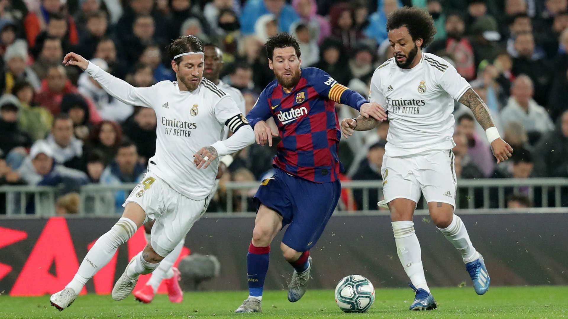 توقيت مباراة الكلاسيكو اليوم بين برشلونة وريال مدريد بتوقيت الجزائر