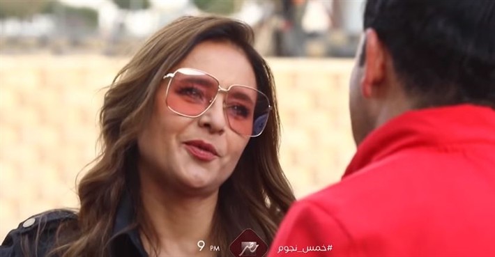 نيللي كريم تتوعد مصطفى قمر بعد الوقوع في مقلب 5 نجوم