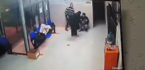 بالفيديو: طبيب فلسطينى ينقذ طفلا من الموت والسوشيال ميديا تصفه بـ"البطل"