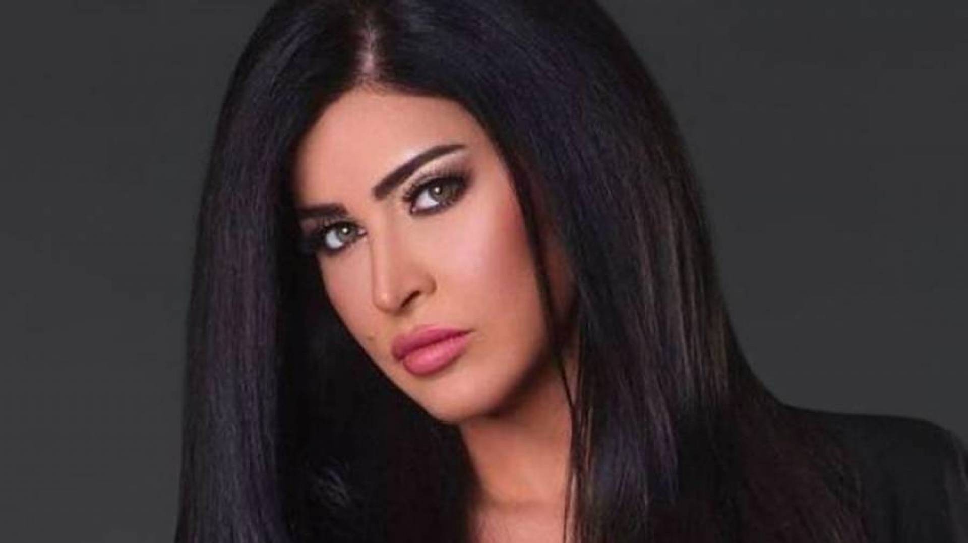 بالفيديو | مشاهد مؤثرة من عزاء طفلة  الفنانة السورية "جومانا مراد" بحضور عدد كبير من المشاهير