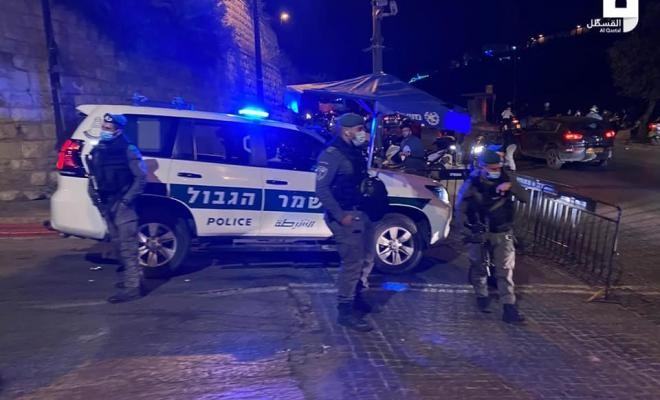 الاحتلال يُحطم أبواب مآذن في المسجد الأقصى