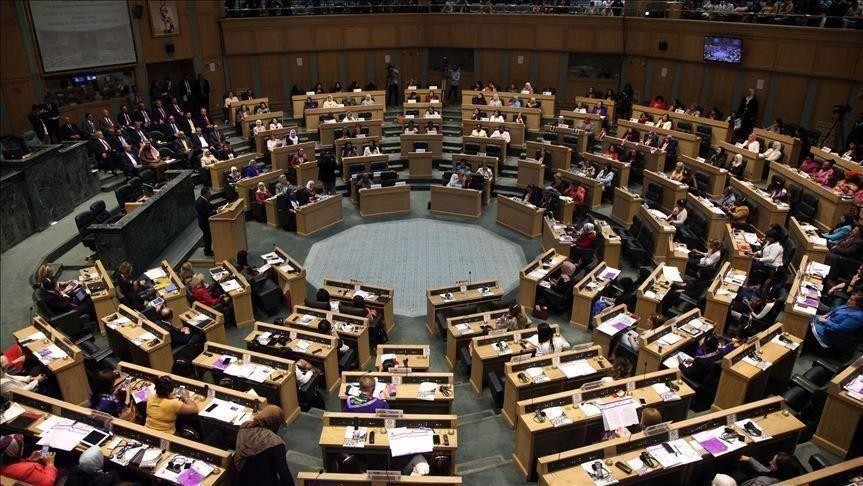 شجار بين أعضاء البرلمان الأردني خلال جلسة اليوم