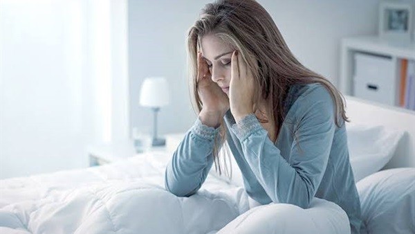 قلة ساعات النوم تزيد خطر الإصابة بالخرف