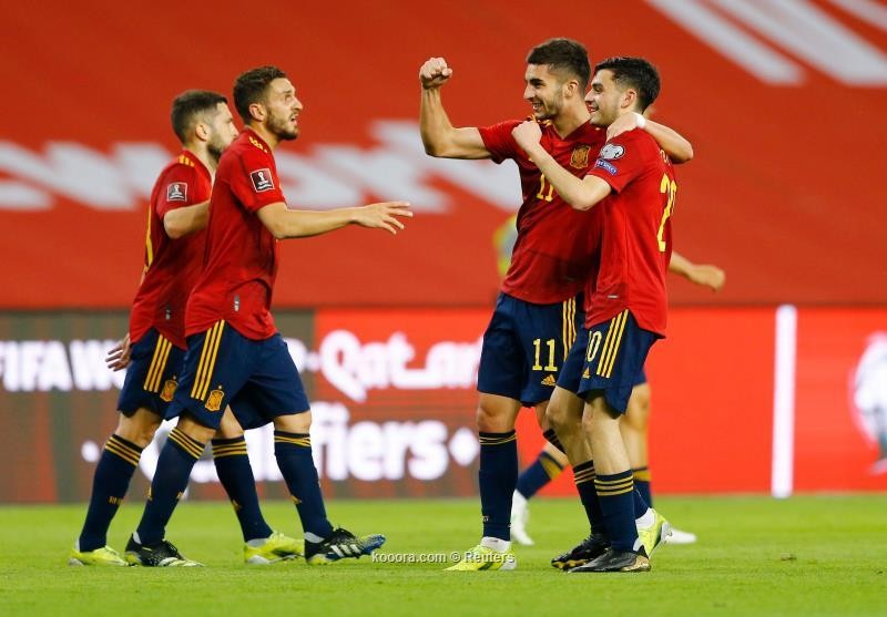 بالصور.. إسبانيا تصعق كوسوفو بثلاثية وتحافظ على الصدارة