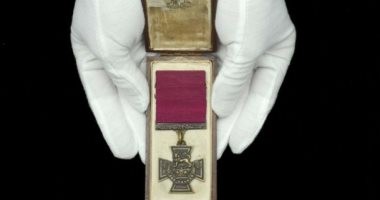 بيع أعلى وسام عسكرى بريطانى فى مزاد بمبلغ ضخم