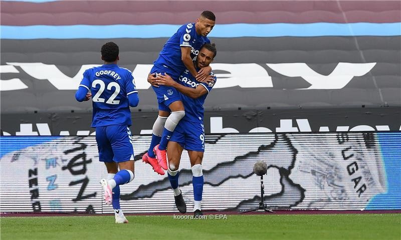 بالصور : إيفرتون يهزم وست هام ويحافظ على آماله الأوروبية