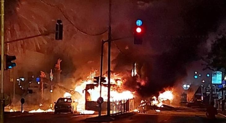 بالفيديو: لحظة سقوط أحد صواريخ المقاومة في جنوب تل أبيب