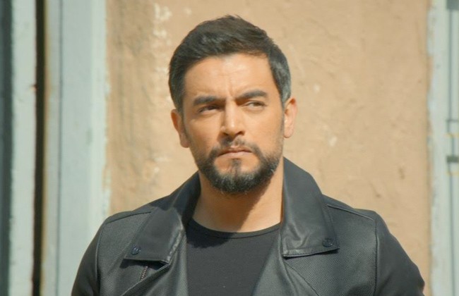 بالفيديو | النجم المصري " هاني سلامة" يكشف 4 أسباب أدت لغيابه عن السينما 10 سنوات