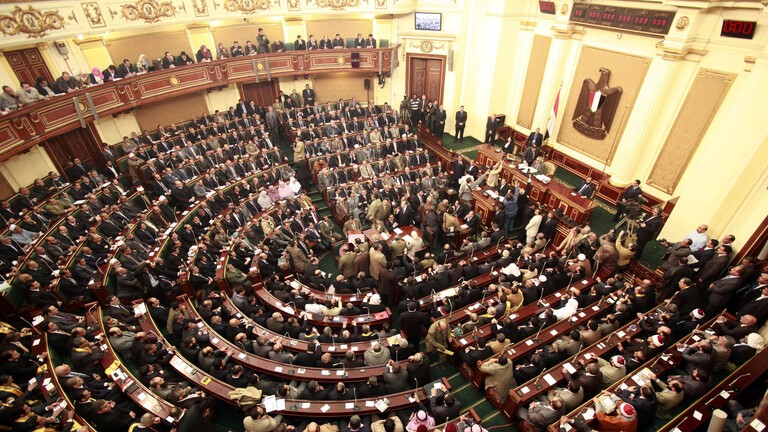 مصر | حادثة فريدة في مجلس النواب