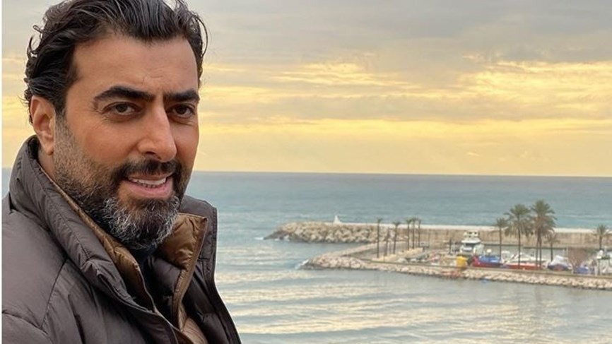 الممثل السوري "باسم ياخور" يطمئن المتابعين على صحته بعد إنتشار شائعة وفاته