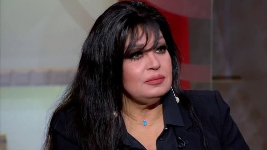 شاهدوا | الفنانة "فيفي عبده" تشارك المتابعين أول فيديو لها بعد عمليتها الجراحية الدقيقة وتعلن إصابتها بكورونا