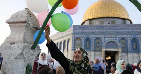 مفتي فلسطين يُعلن موعد صلاة عيد الفطر المبارك لهذا العام