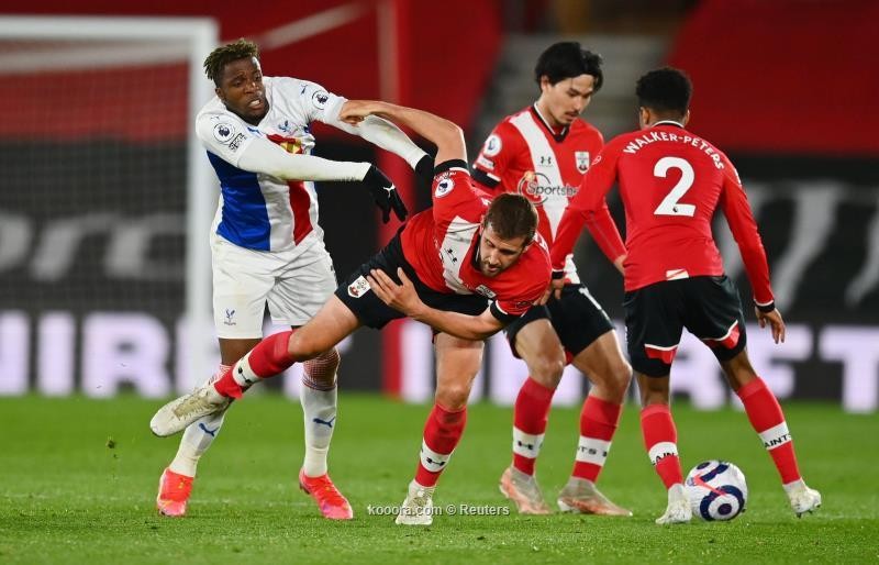 بالصور: ساوثهامبتون يعاقب كريستال بالاس بثلاثية