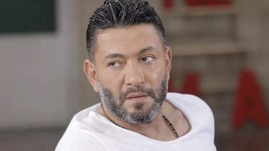 الفنان اللبناني " زياد برجي "يعترف بأنه يصوم لأول مرة في رمضان