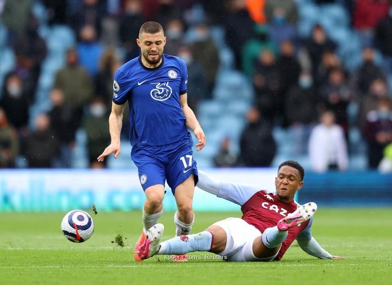 بالصور: تشيلسي يسقط أمام أستون فيلا ويتأهل لدوري الأبطال