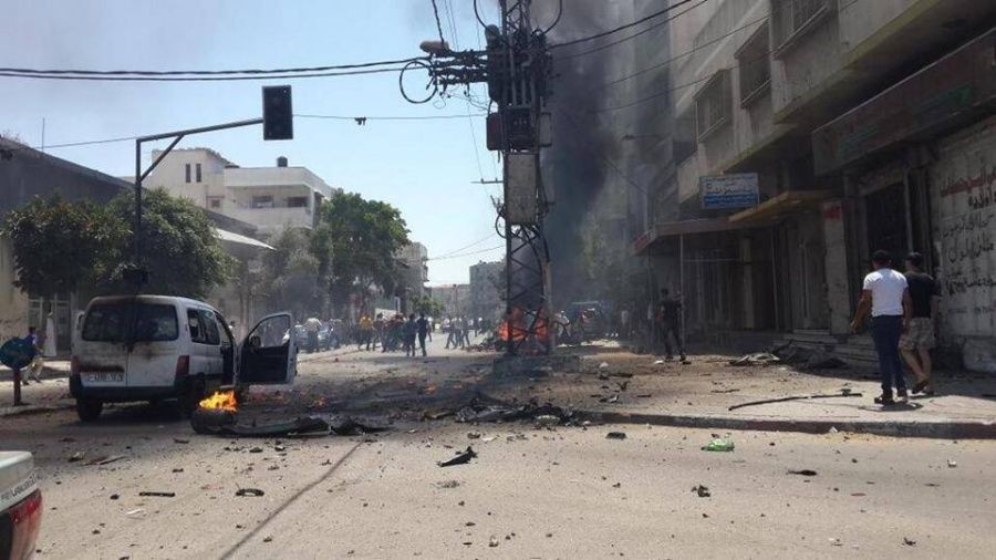 بالفيديو: الاحتلال ينشر مشاهد لحظة استهداف عناصر تابعة لحركة حماس بغزّة