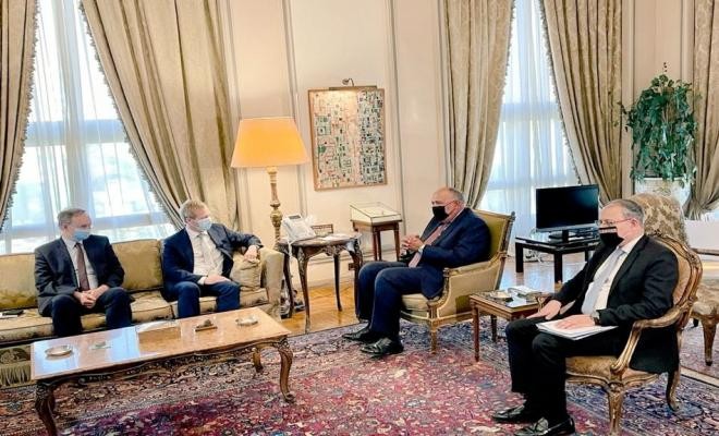 تفاصيل لقاء شكري بالممثل الخاص للاتحاد الأوروبي في القاهرة