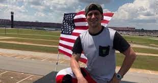 بالفيديو: مصرع أمريكى أثناء محاولته تسجيل رقم قياسى فى القفز بالدراجة النارية