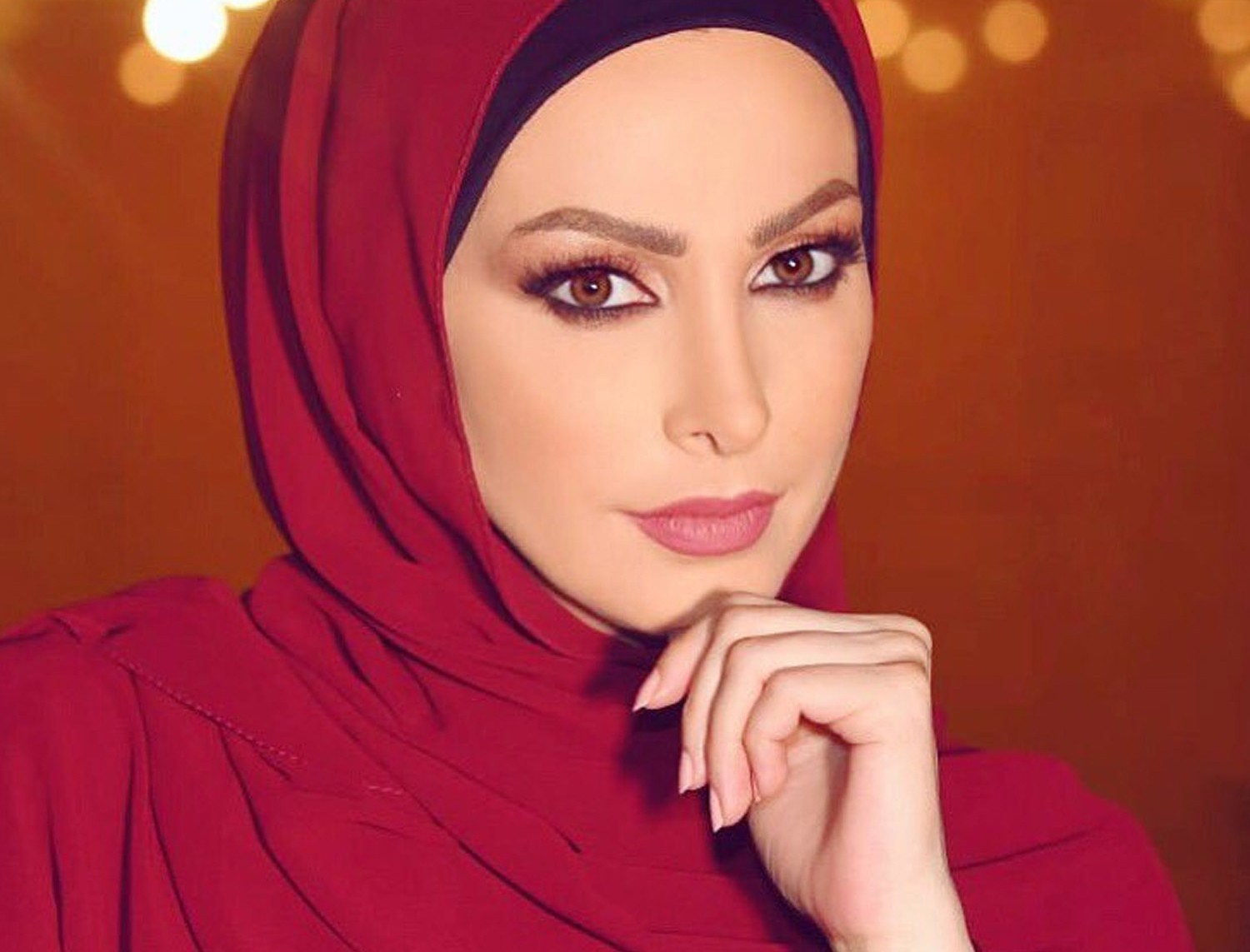 شاهدوا | النجمة "أمل حجازي" .. للسياسيين والله عجز لساني عن وصفكم