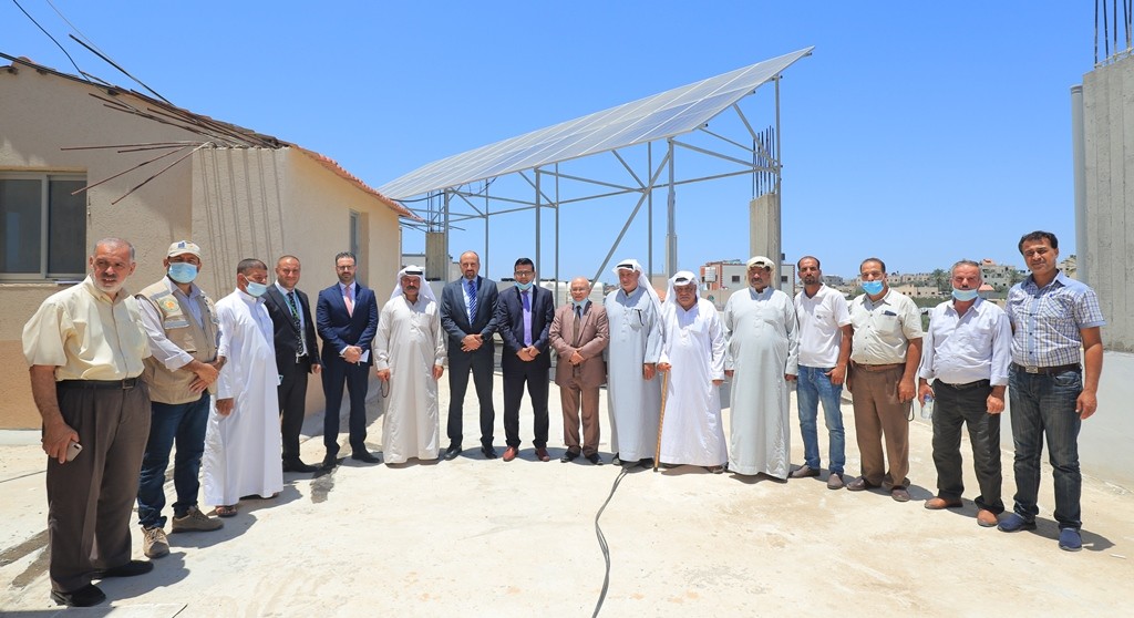 بلدية خزاعة تفتتح مشروع الطاقة الشمسية بدعم من شركة جوال