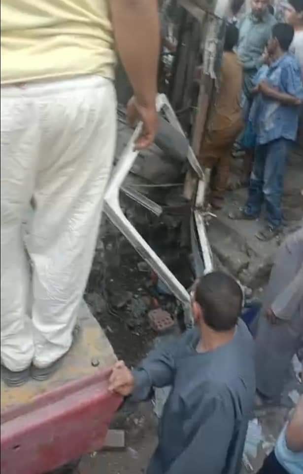 مصر: وفاة 5 عمال وإصابة 26 آخرين في حادث سير بمدينة حلوان