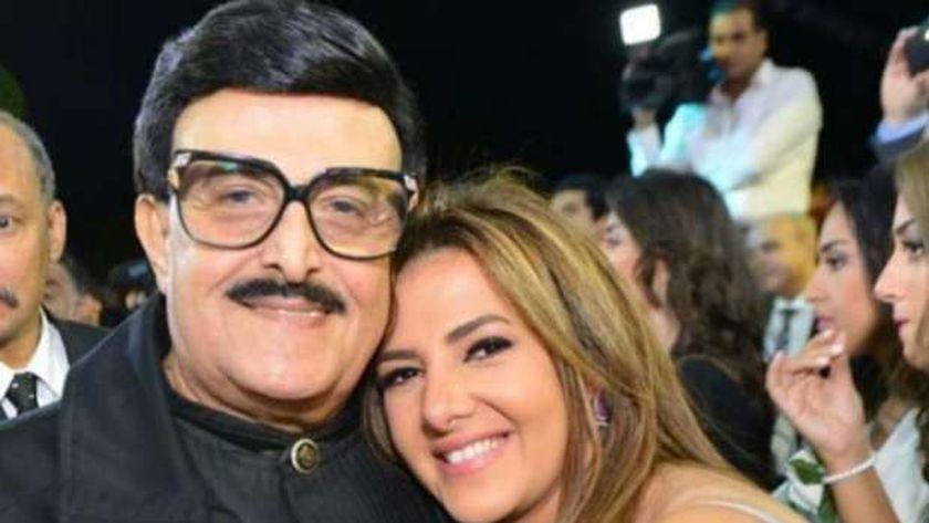 بعد 40 يوما على وفاته... رسالة دنيا سمير غانم إلى والدها