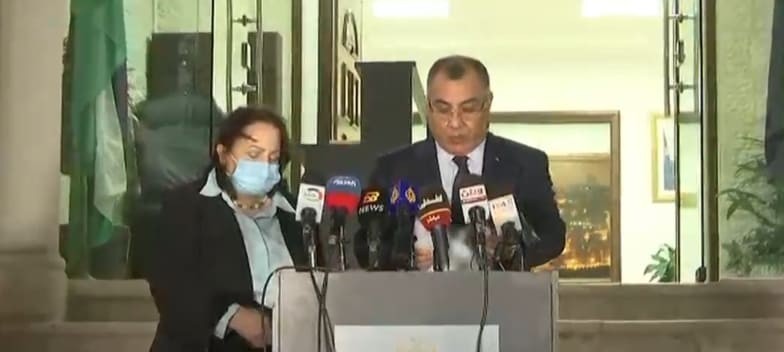 بالفيديو: الحكومة الفلسطينية تُقرر إرجاع جرعات لقاح "كورونا" وإلغاء الاتفاق مع الاحتلال