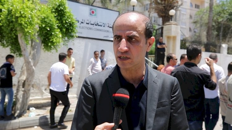 عوض: السلطة المسؤول الأول عن حالة الانهيار في الشارع الفلسطيني