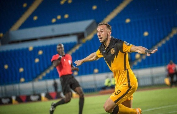 بالصور : كايزر تشيفز يسقط الوداد ويضع قدما في نهائي الأبطال