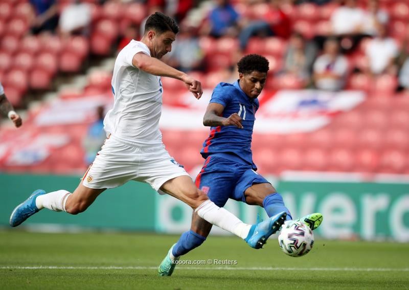 بالصور : المنتخب الانجليزي يفوز وديا على الروماني بهدف يتيم