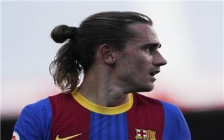 غارة إنجليزية تنذر بفشل صفقة جريزمان