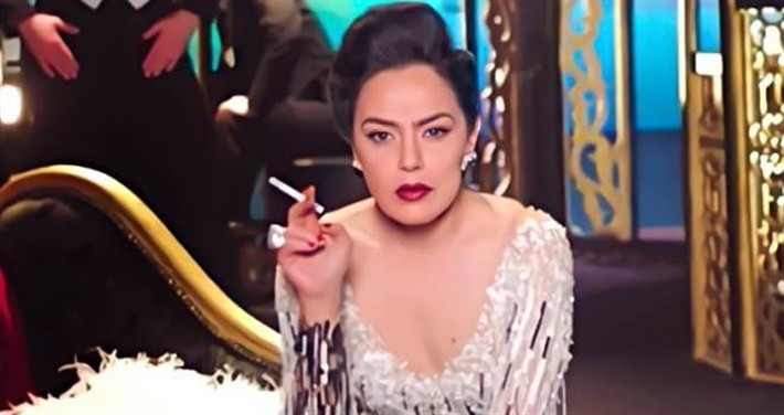 عمرو أديب عن مسرحية شريهان: "كوكو شانيل" رقصت فجأة على واحدة ونص