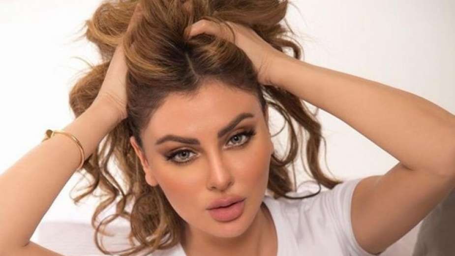 مريم حسين تعلن إصابتها بكورونا
