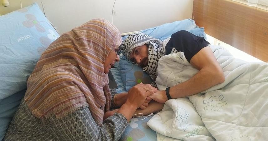 الصليب الأحمر: أطباء اللجنة يتابعون حالة أبو عطوان عن كثب