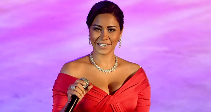 شيرين عبد الوهاب تصدر بيانا يحذر من استغلال اسمها في حفل وهمي