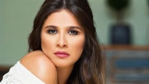 شقيق ياسمين عبد العزيز يزف بشرى عن حالتها الصحية