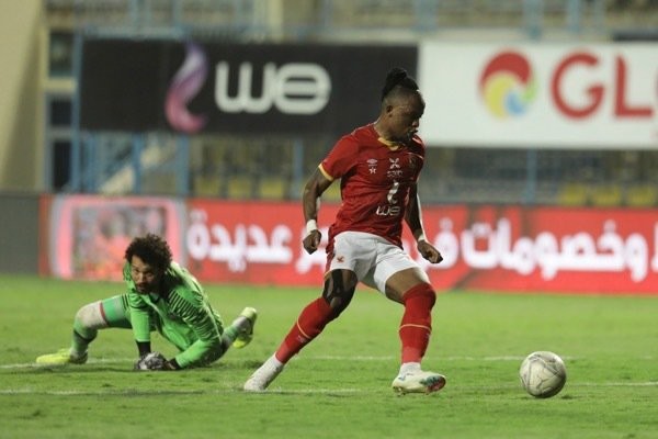 بالصور: الأهلي يخمد انتفاضة أسوان.. ويلاحق الزمالك على الصدارة