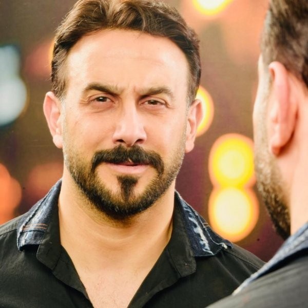 بالفيديو | الفنان السوري "قصي خولي" يعلن مرضه الموجع وتغيير واضح بملامحه